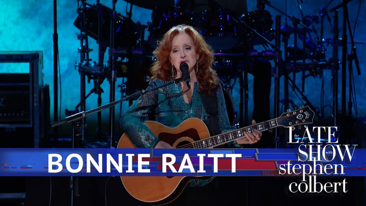 Bonnie Raitt Performs 'Angel From Montgomery'