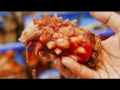 Trying Sea Squirt (Sea Pineapple) Seafood Sashimi (멍게 회) | Korean Street Food Adventure