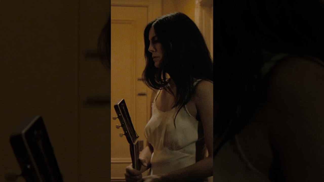 Joan Baez | A COMPLETE UNKNOWN