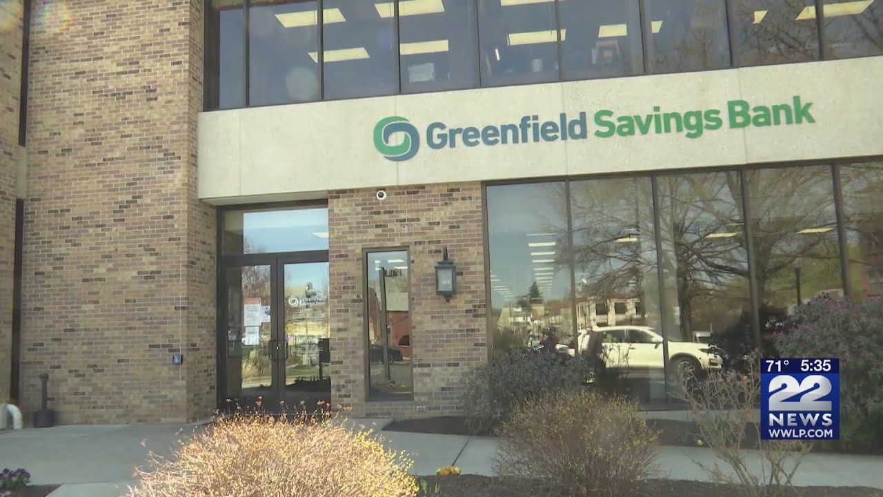 Greenfield Savings Bank rewarding customers eating at local restaurants