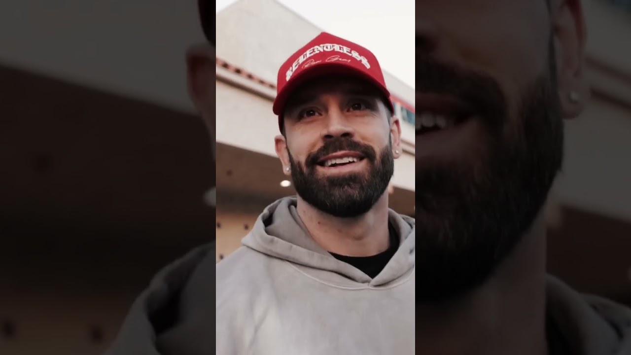 BRADLEY MARTYN MEETS P*RNSTAR RILEY REIGN