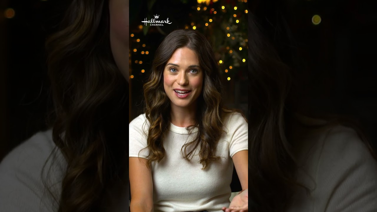 Lyndsy Fonseca on a Making Hallmark Christmas Movie with "Back to the Future" Stars